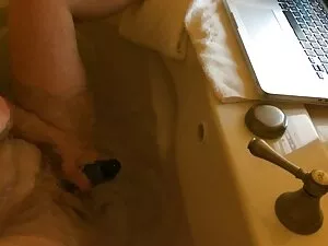 Amateur cong milf vớ ...