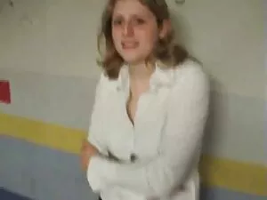 Tóc vàng cúp gai xin ...